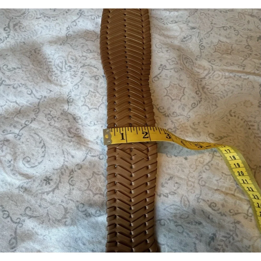 White House Black‎ Market Faux Leather Woven Belt S/P Gold Tone Buckle Vachetta